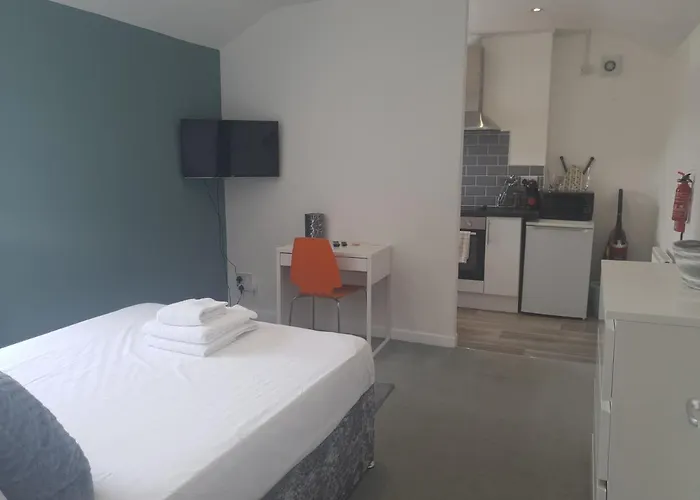 Cozy Crib - 1 Bed Studio